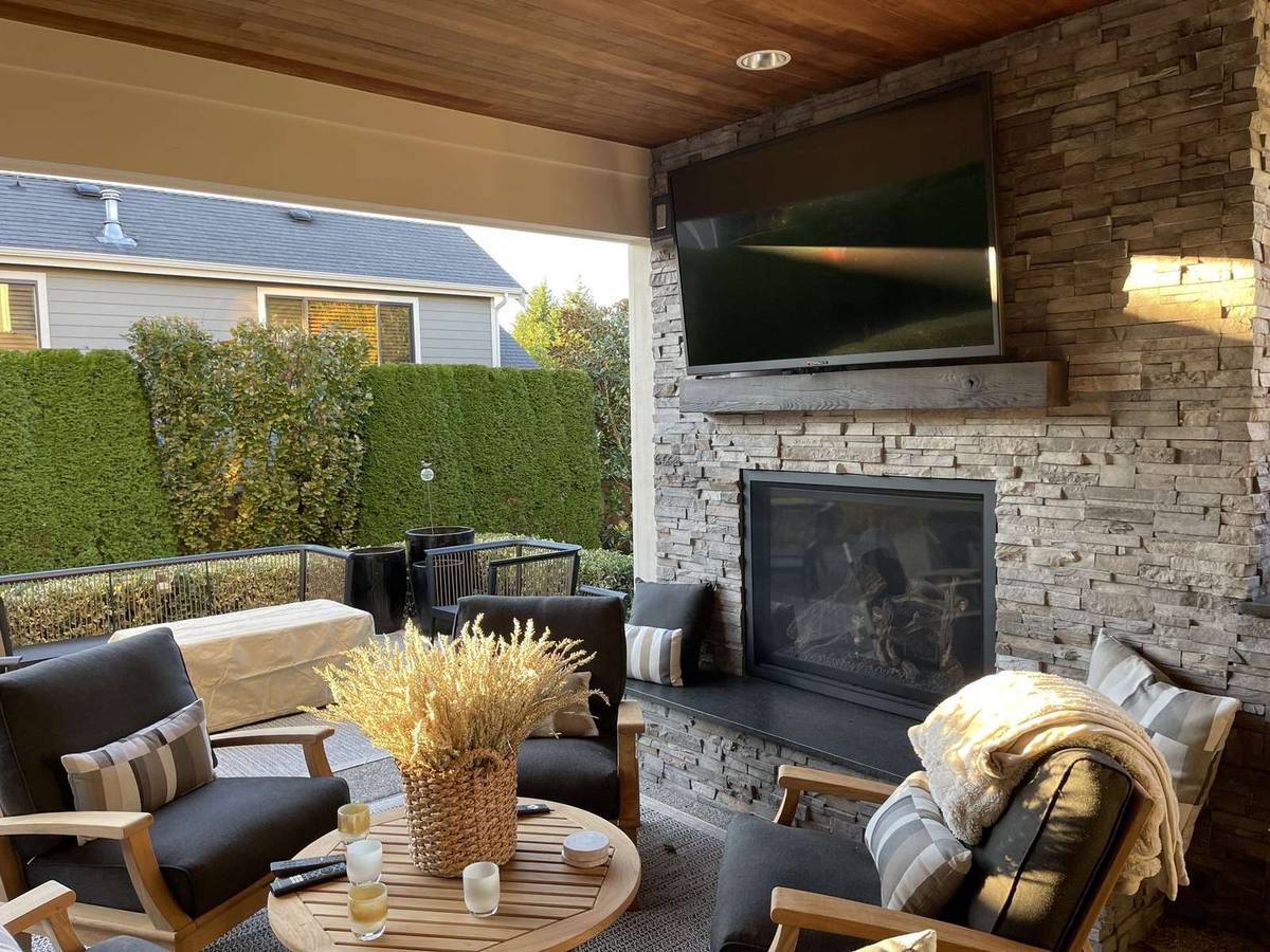 Kirkland patio